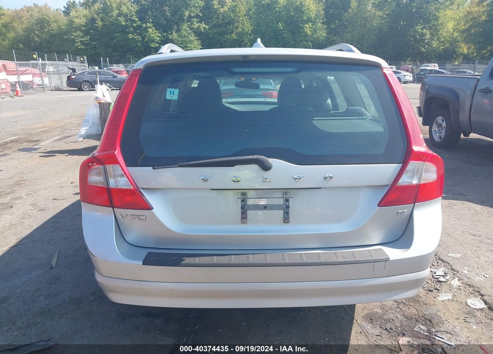 2009 VOLVO V70 3.2 VIN: YV1BW982691101529