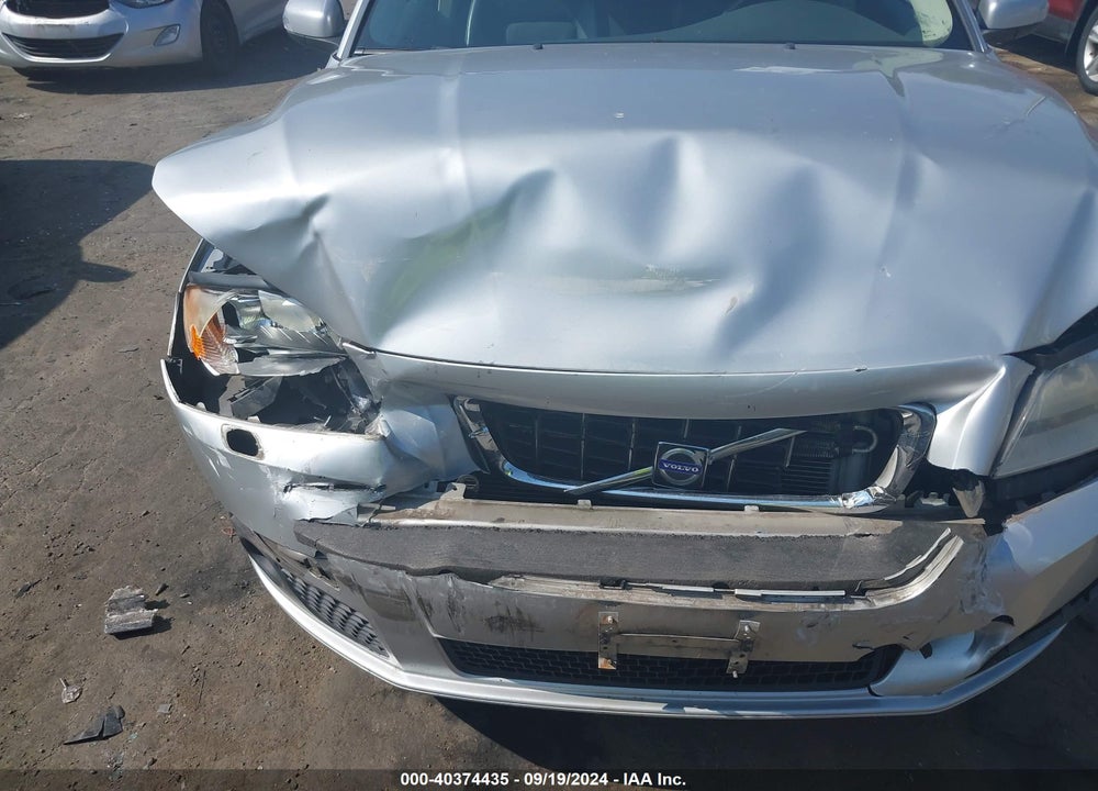 2009 VOLVO V70 3.2 VIN: YV1BW982691101529