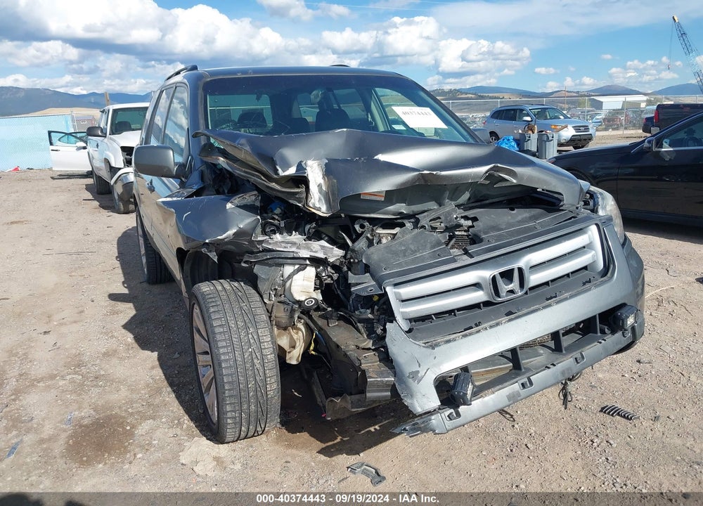 2008 HONDA PILOT EX VIN: 5FNYF18498B028102