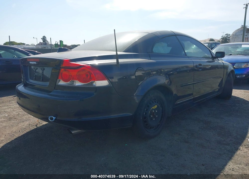 2007 VOLVO C70 T5 VIN: YV1MC682X7J022328
