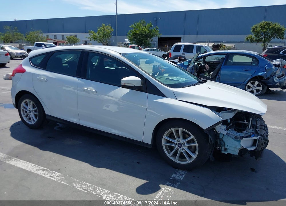 2017 FORD FOCUS SE VIN: 1FADP3K25HL268295