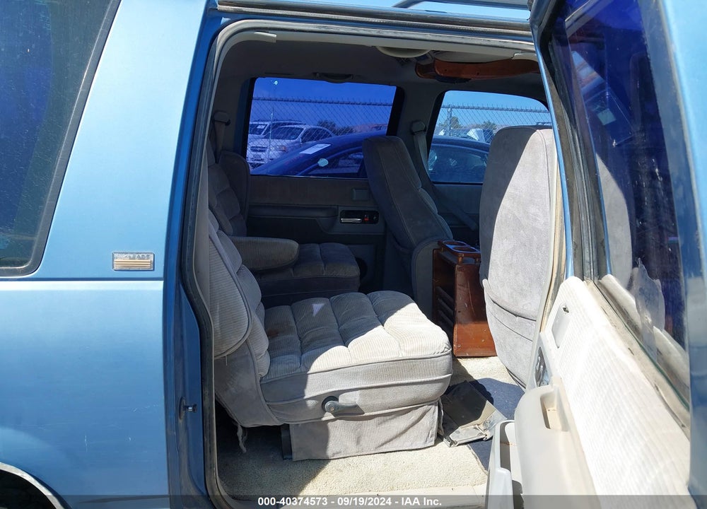 1994 CHEVROLET SUBURBAN K1500 VIN: 1GNFK16K4RJ361538