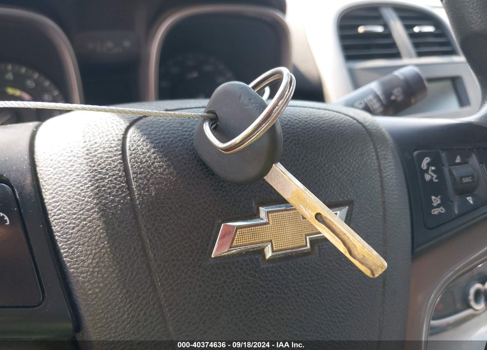 2015 CHEVROLET MALIBU LS VIN: 1G11B5SLXFF339074