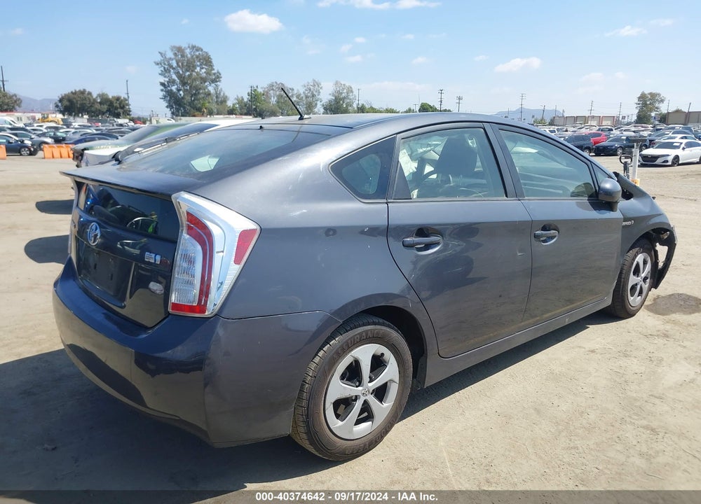 2015 TOYOTA PRIUS TWO VIN: JTDKN3DU9F0474711