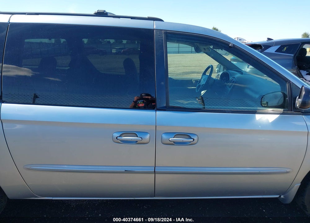 2003 CHRYSLER TOWN & COUNTRY LX VIN: 2C4GP443X3R225655