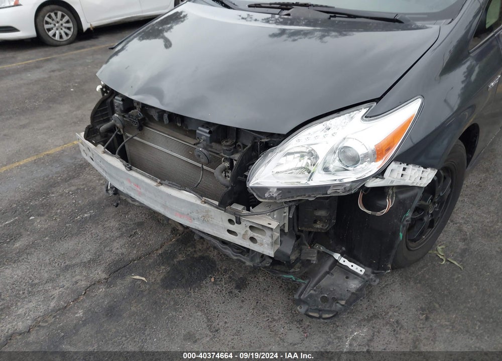 2015 TOYOTA PRIUS TWO VIN: JTDKN3DU7F0470351