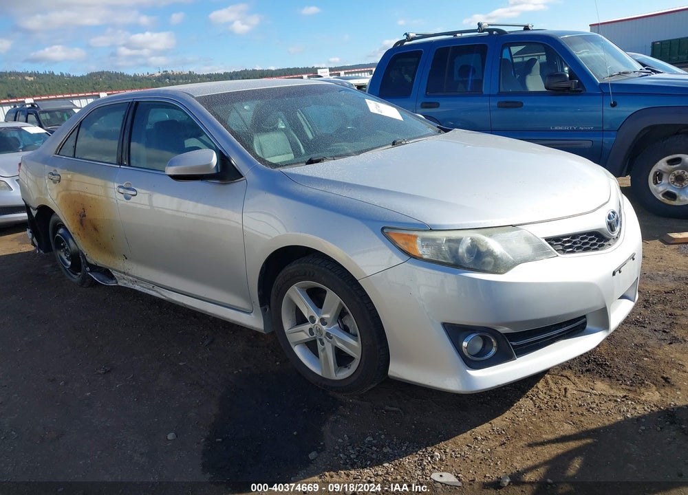 2013 TOYOTA CAMRY SE VIN: 4T1BF1FK0DU277585