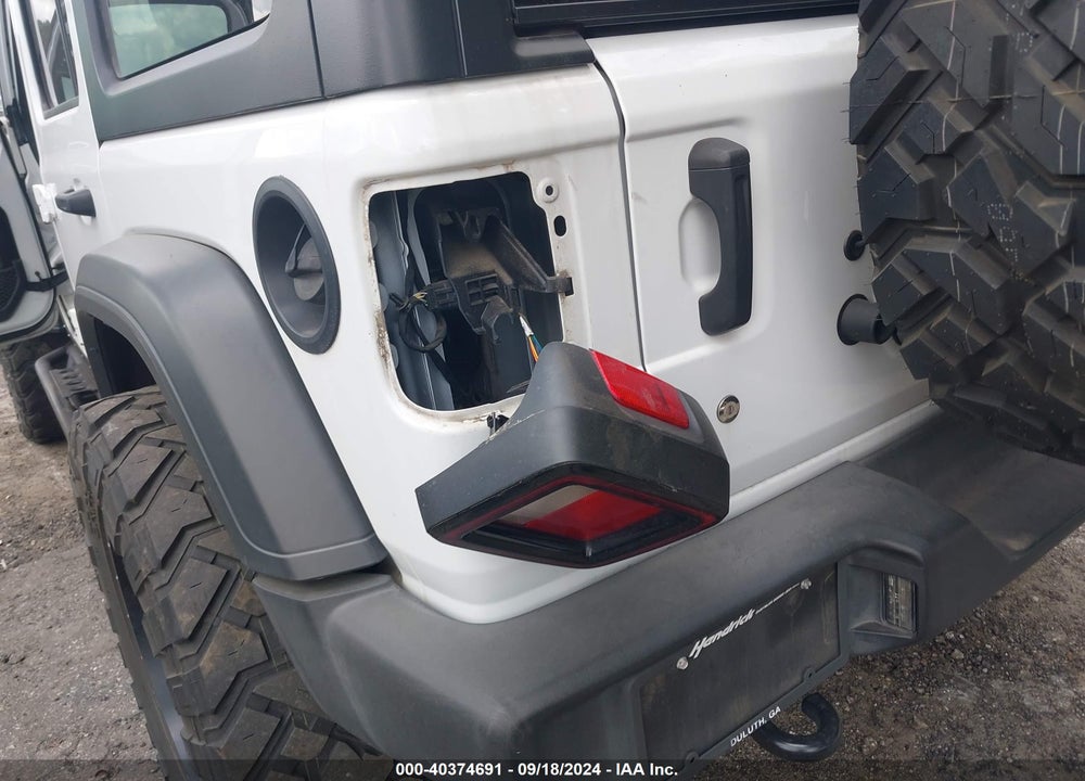2020 JEEP WRANGLER UNLIMITED SPORT S 4X4 VIN: 1C4HJXDG8LW240964