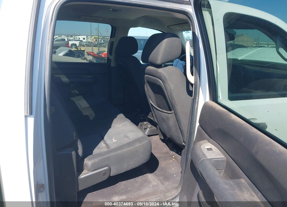 2010 CHEVROLET SILVERADO 1500 LT VIN: 3GCRKSE32AG279724
