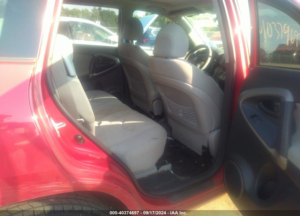 2006 TOYOTA RAV4 VIN: JTMBK31V465000268