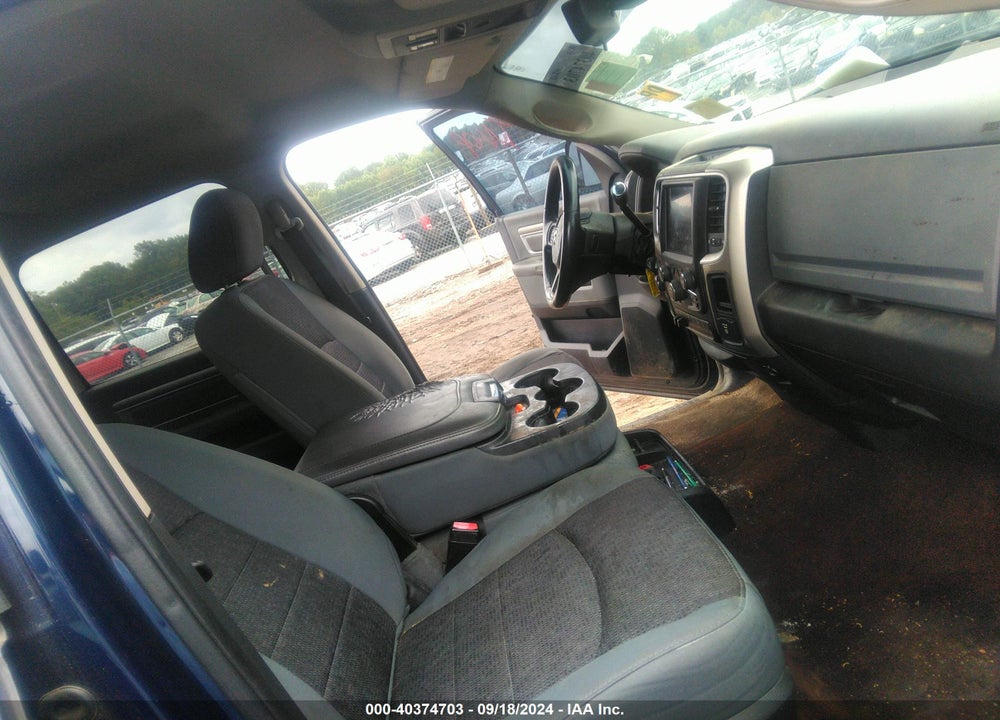 2013 RAM 3500 BIG HORN VIN: 3C63RRHL8DG567653