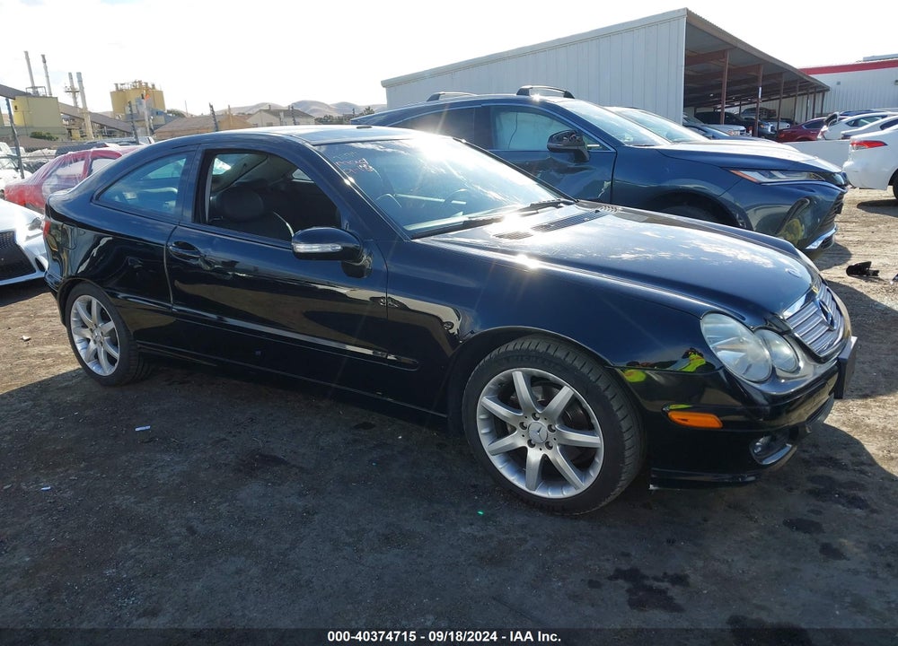 2005 MERCEDES-BENZ C 230 KOMPRESSOR SPORT VIN: WDBRN40JX5A654660