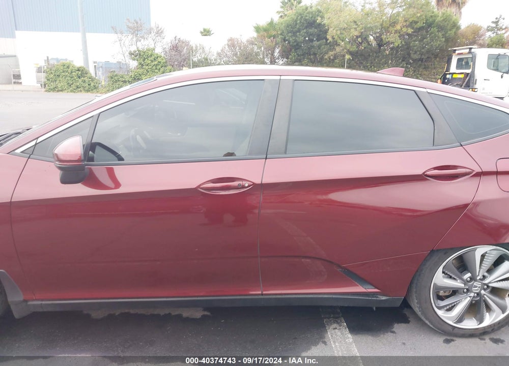 2018 HONDA CLARITY PLUG-IN HYBRID TOURING VIN: JHMZC5F39JC001496