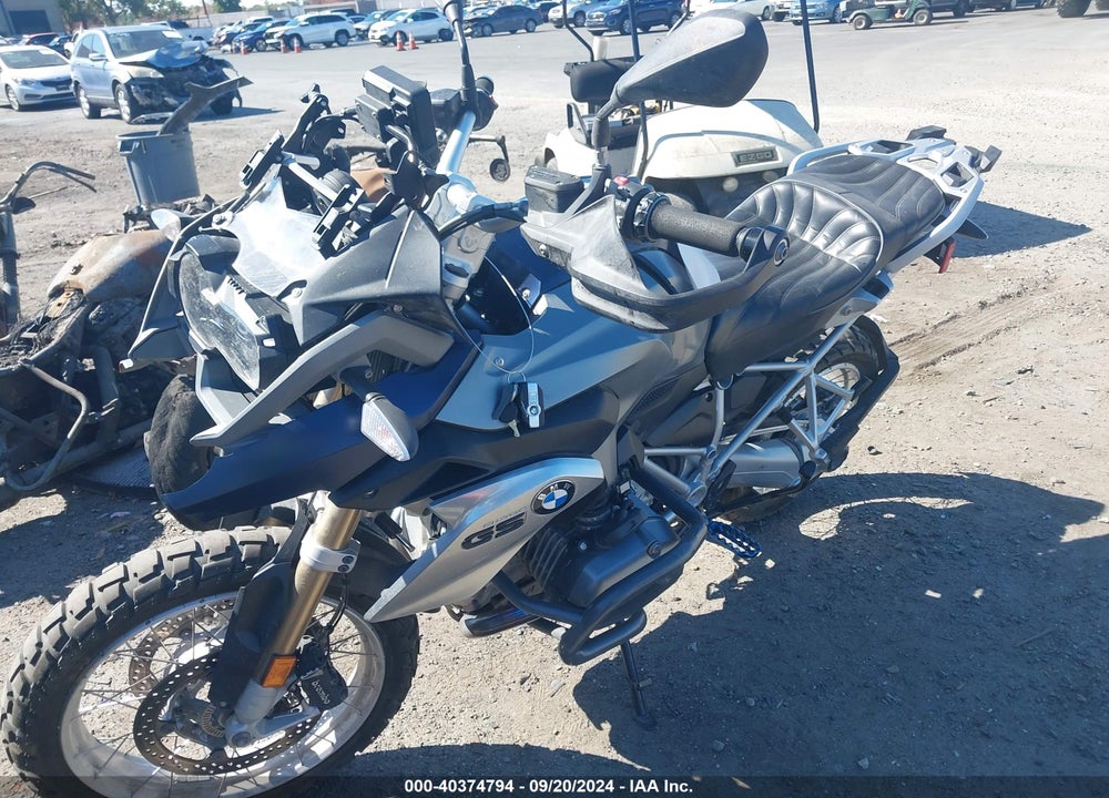 2015 BMW R1200 GS VIN: WB10A1102FZ187714