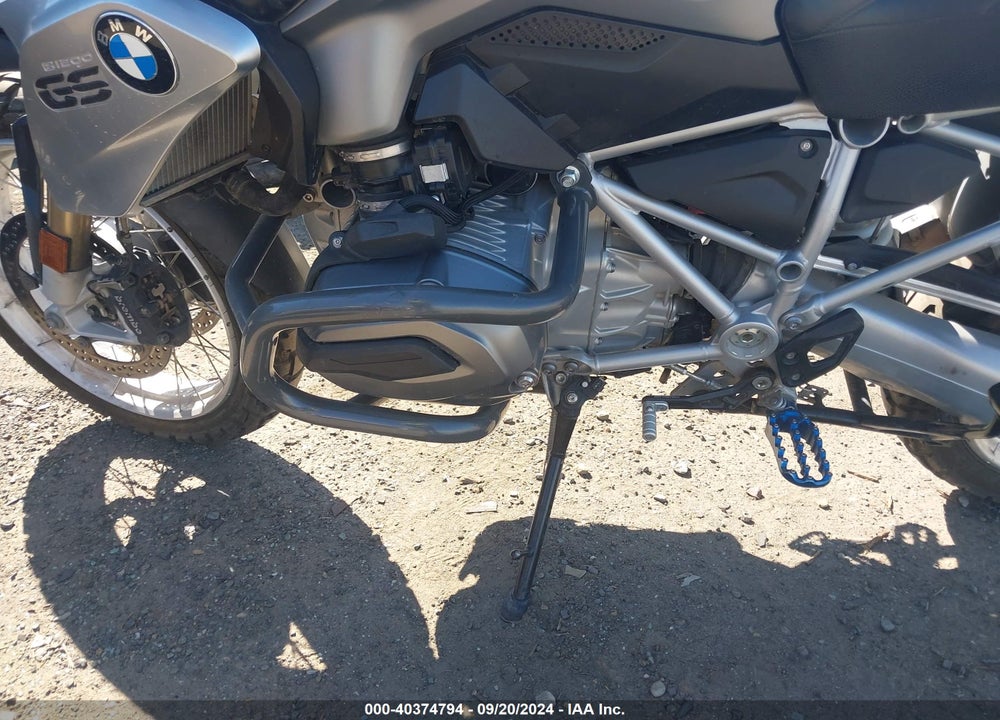 2015 BMW R1200 GS VIN: WB10A1102FZ187714