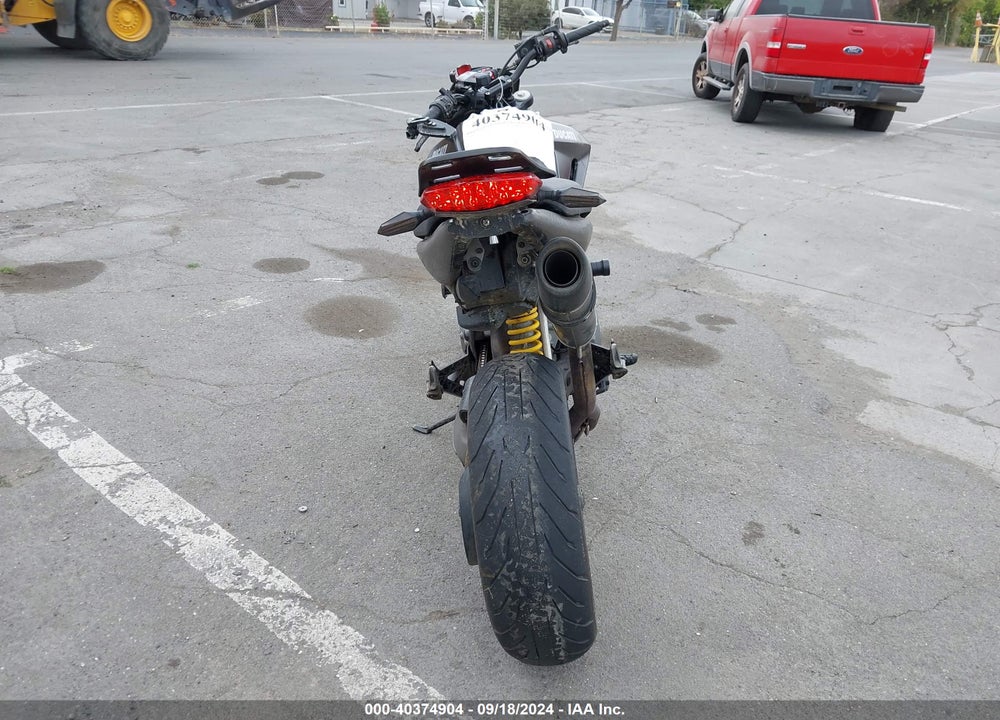 2010 DUCATI HYPERMOTARD 796 VIN: ZDM1YAAN9AB015054