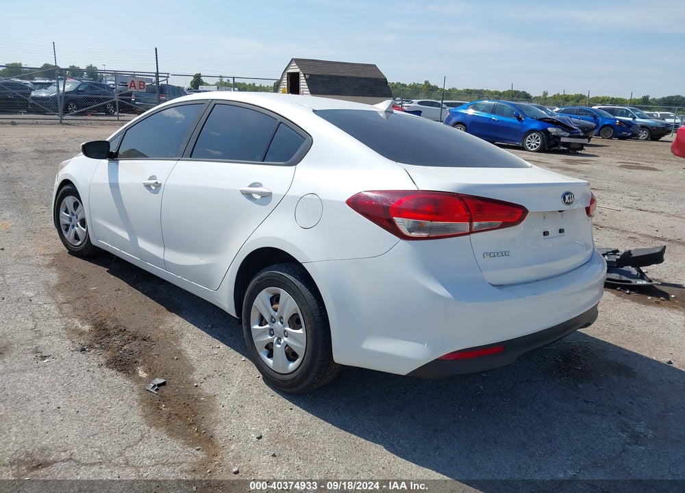 2017 KIA FORTE LX VIN: 3KPFL4A70HE146471