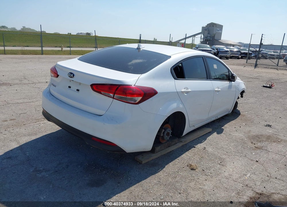 2017 KIA FORTE LX VIN: 3KPFL4A70HE146471