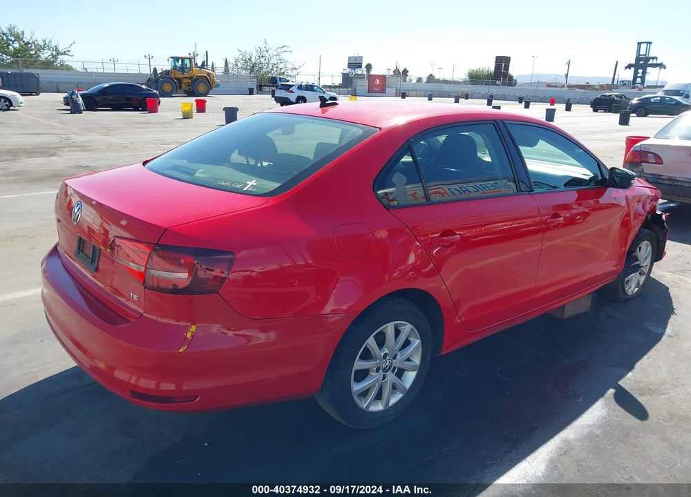 2015 VOLKSWAGEN JETTA 1.8T SE VIN: 3VWD17AJXFM255191