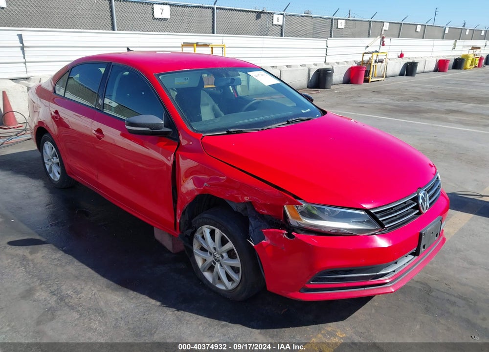 2015 VOLKSWAGEN JETTA 1.8T SE VIN: 3VWD17AJXFM255191