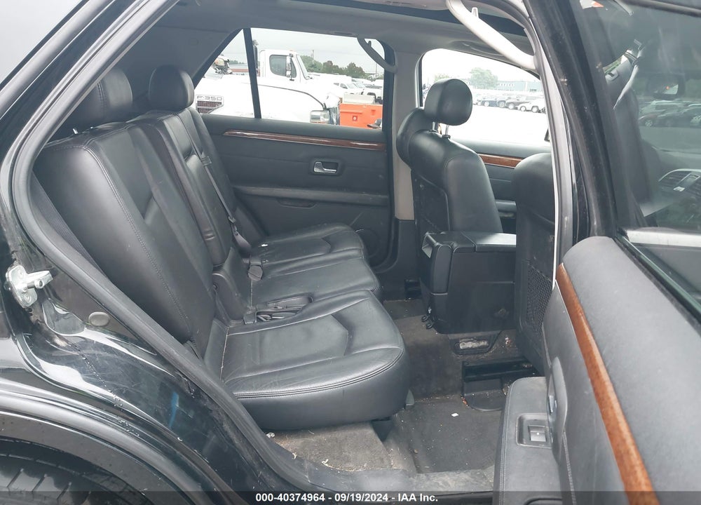 2007 CADILLAC SRX VIN: 1GYEE637170148522