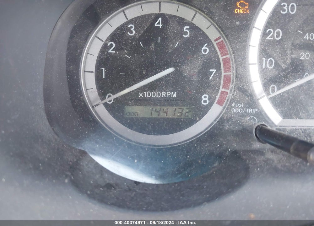 2004 TOYOTA SIENNA LE VIN: 5TDZA23C84S100596