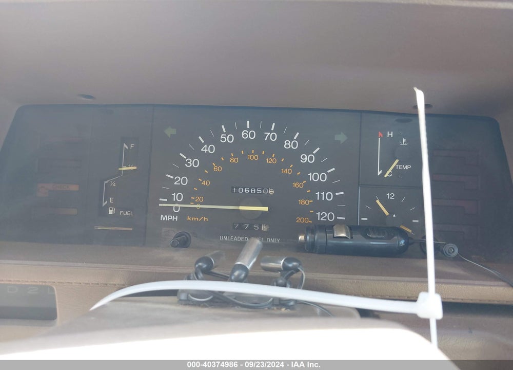 1986 TOYOTA CAMRY DLX VIN: JT2SV12E8G0405860
