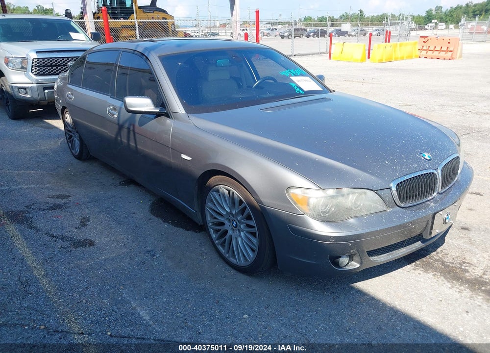 2008 BMW 750LI VIN: WBAHN83528DT85556