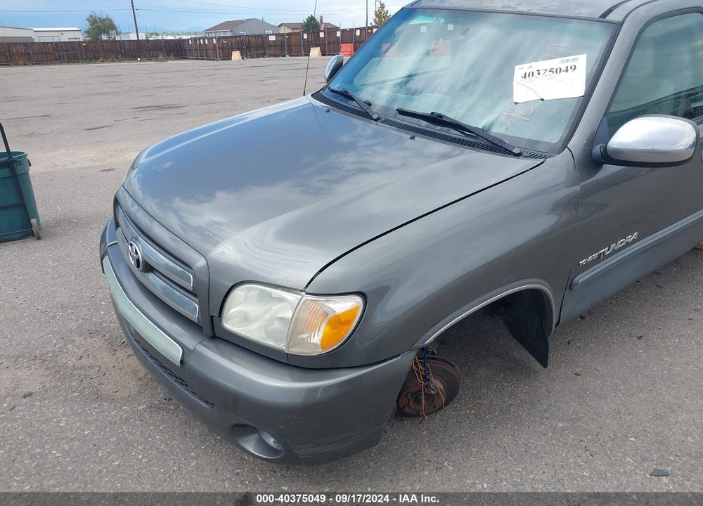 2005 TOYOTA TUNDRA SR5 V8 VIN: 5TBBT44165S457693