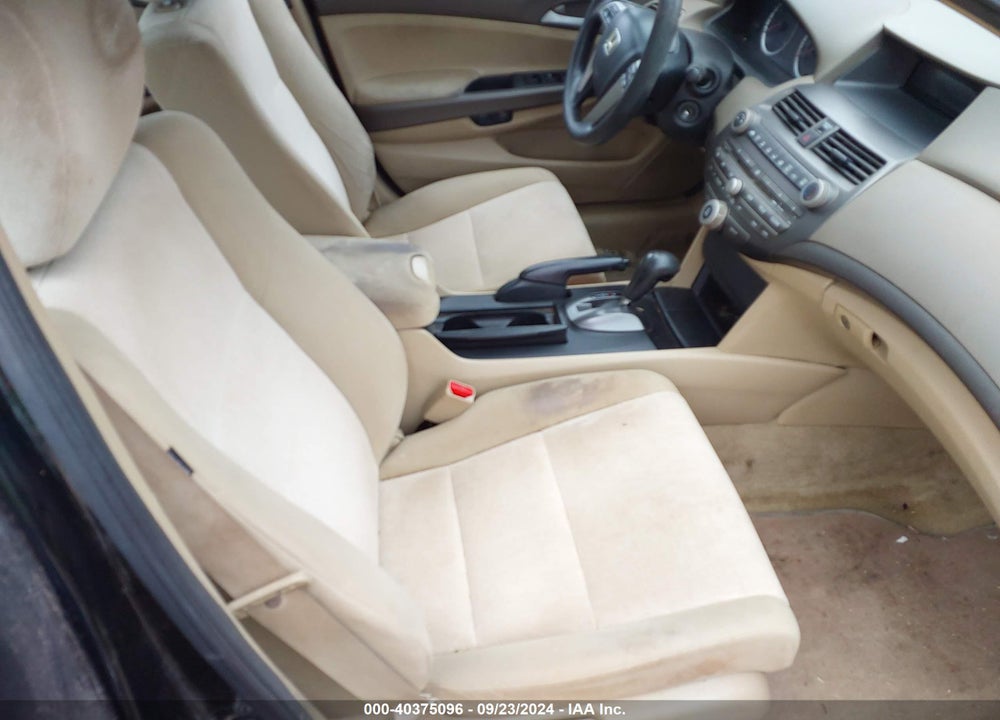 2010 HONDA ACCORD 2.4 LX VIN: 1HGCP2F31AA121431