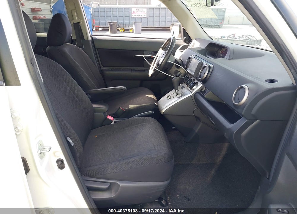 2008 SCION XB VIN: JTLKE50E981040526