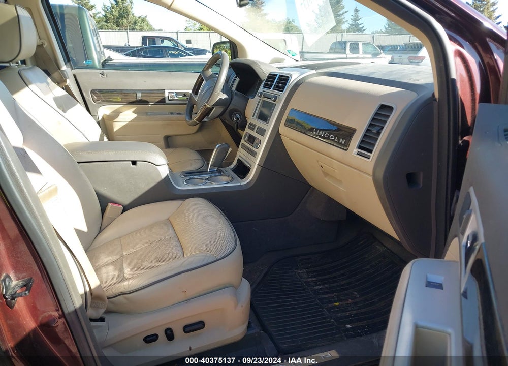 2009 LINCOLN MKX VIN: 2LMDU88C89BJ05626