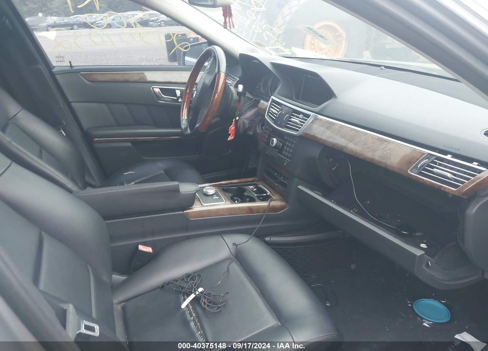 2010 MERCEDES-BENZ E 350 4MATIC VIN: WDDHF8HB8AA114772