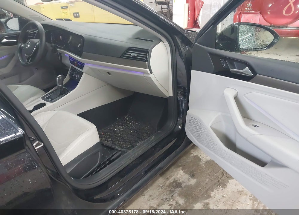 2019 VOLKSWAGEN JETTA 1.4T SEL PREMIUM VIN: 3VWG57BU1KM013815