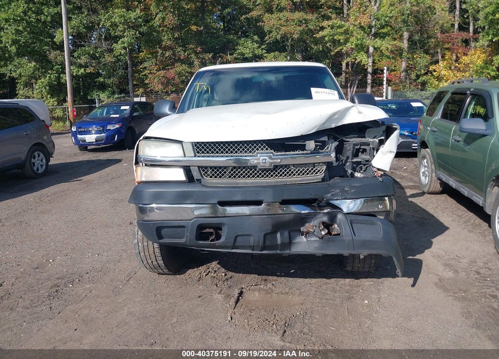2005 CHEVROLET SILVERADO 2500HD WORK TRUCK VIN: 1GCHK23255F960277