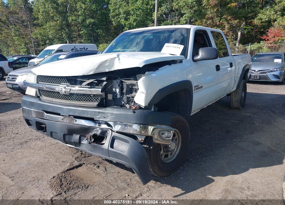 2005 CHEVROLET SILVERADO 2500HD WORK TRUCK VIN: 1GCHK23255F960277