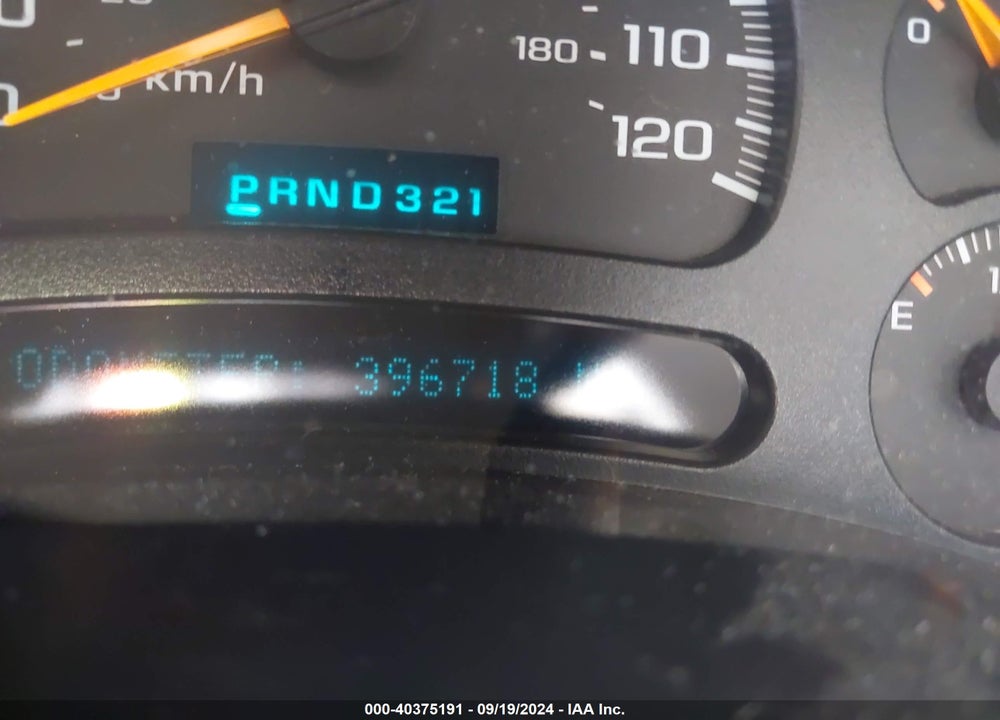 2005 CHEVROLET SILVERADO 2500HD WORK TRUCK VIN: 1GCHK23255F960277