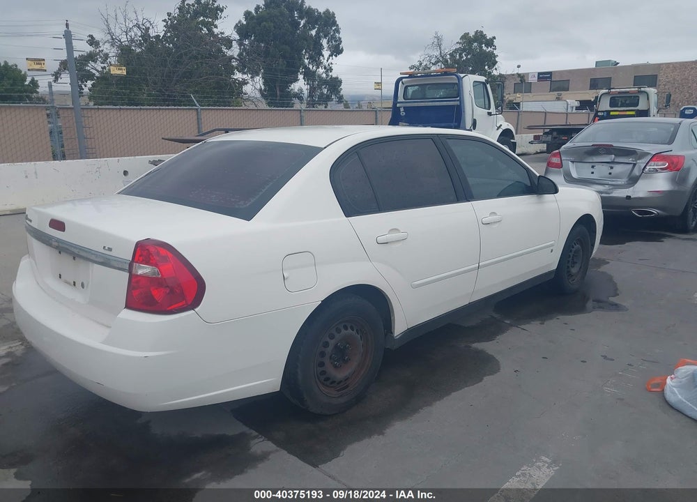 2008 CHEVROLET MALIBU CLASSIC LS VIN: 1G1ZS58F88F142041