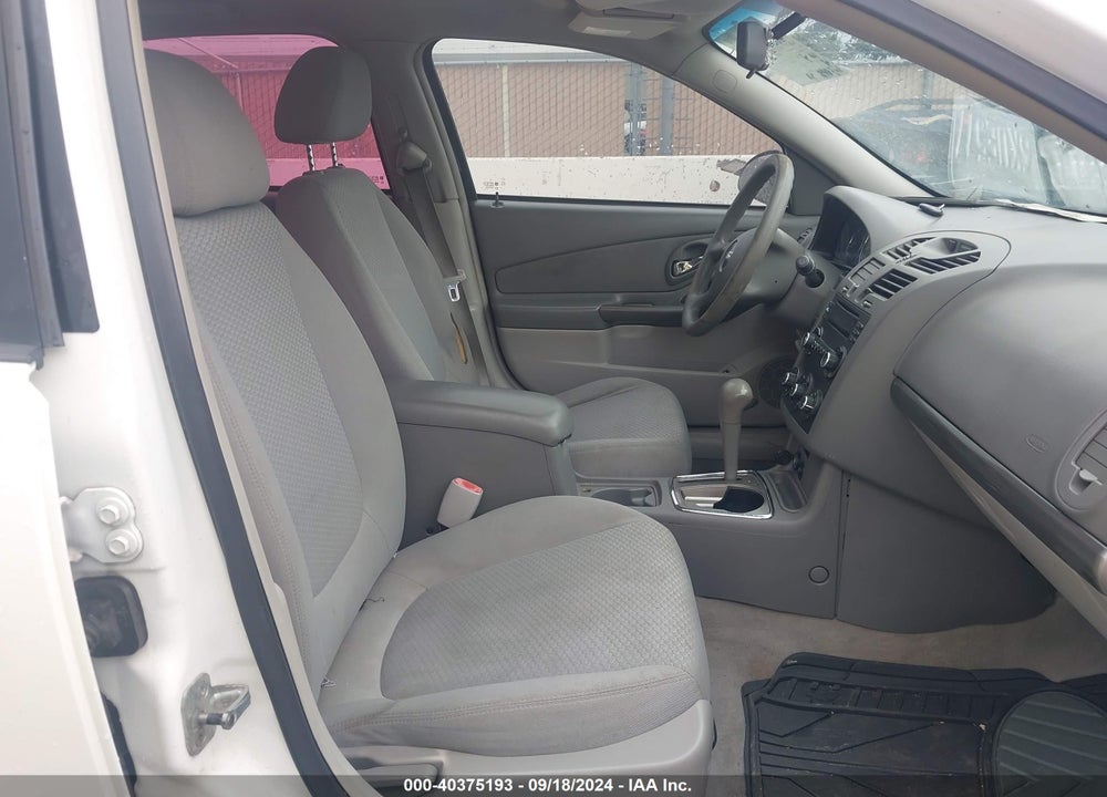 2008 CHEVROLET MALIBU CLASSIC LS VIN: 1G1ZS58F88F142041