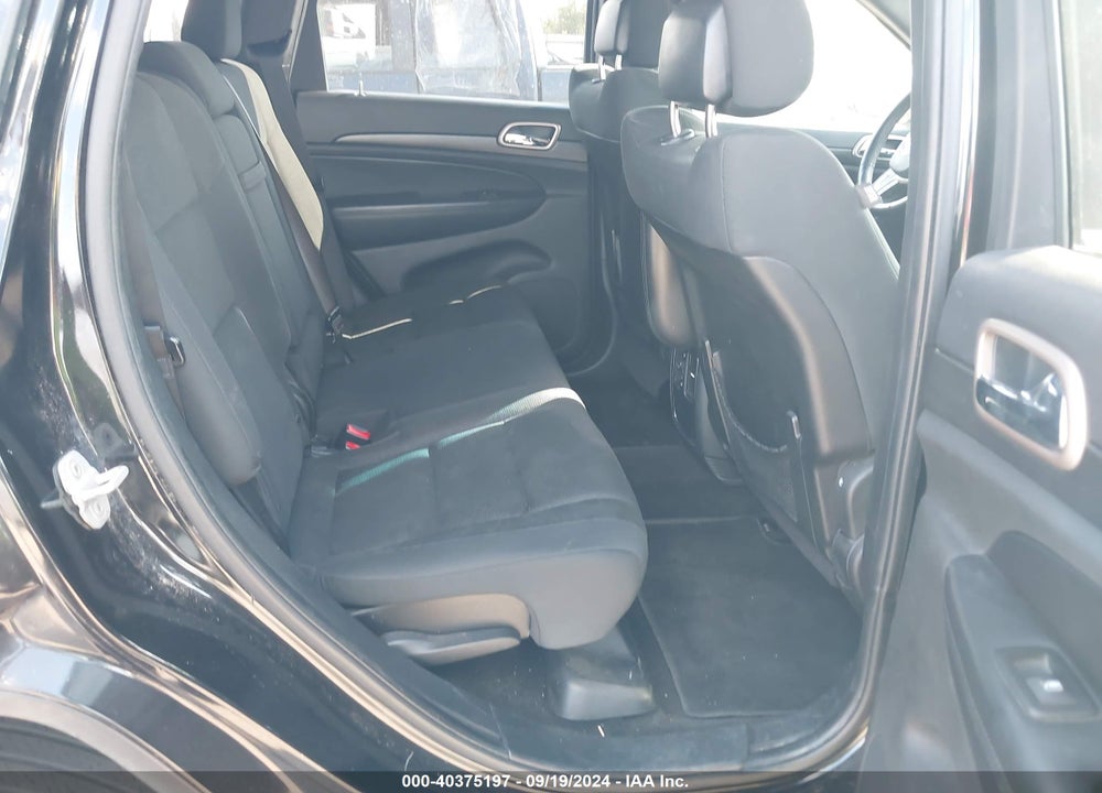2015 JEEP GRAND CHEROKEE LAREDO VIN: 1C4RJEAG2FC914948