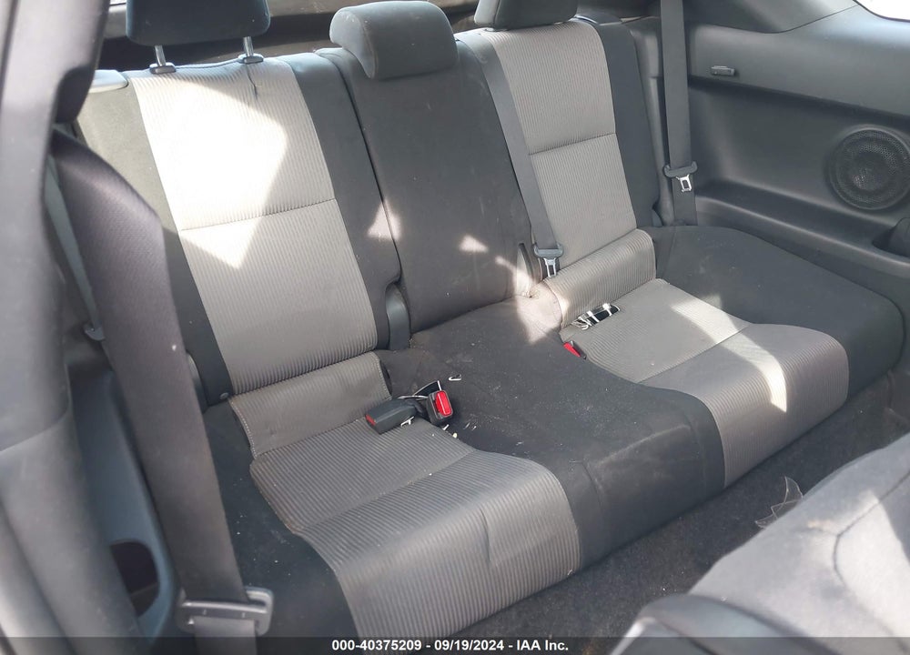 2016 SCION TC VIN: JTKJF5C7XGJ015689