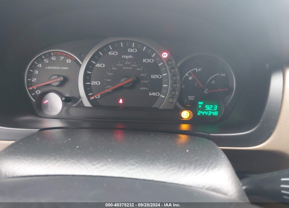 2004 HONDA PILOT EX VIN: 2HKYF18444H537915