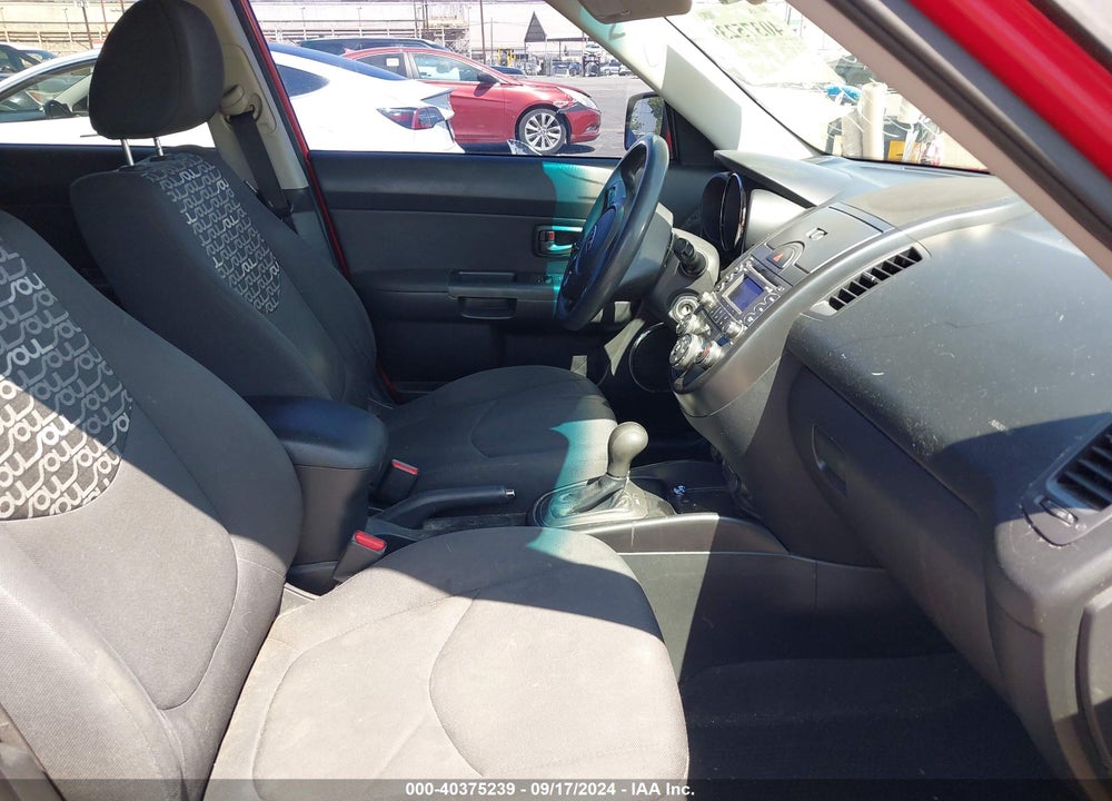 2011 KIA SOUL VIN: KNDJT2A28B7310088