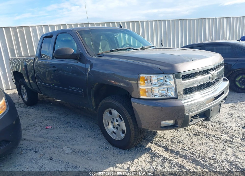 2011 CHEVROLET SILVERADO 1500 LT VIN: 1GCRKSE39BZ270004