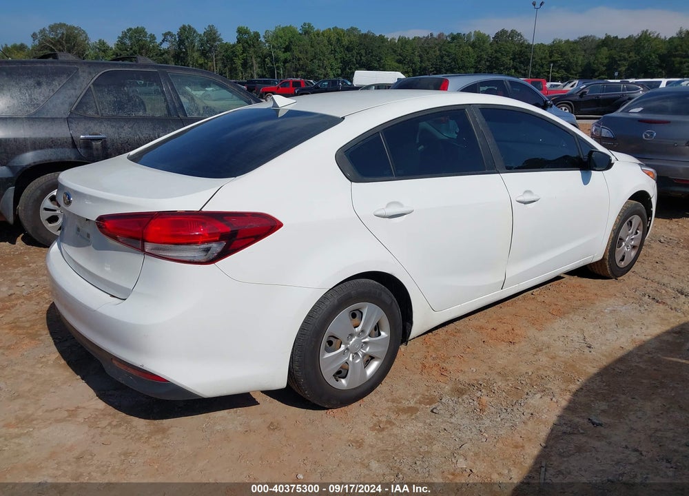 2017 KIA FORTE LX VIN: 3KPFK4A7XHE099789