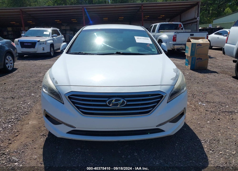 2015 HYUNDAI SONATA SE VIN: 5NPE24AF5FH105588