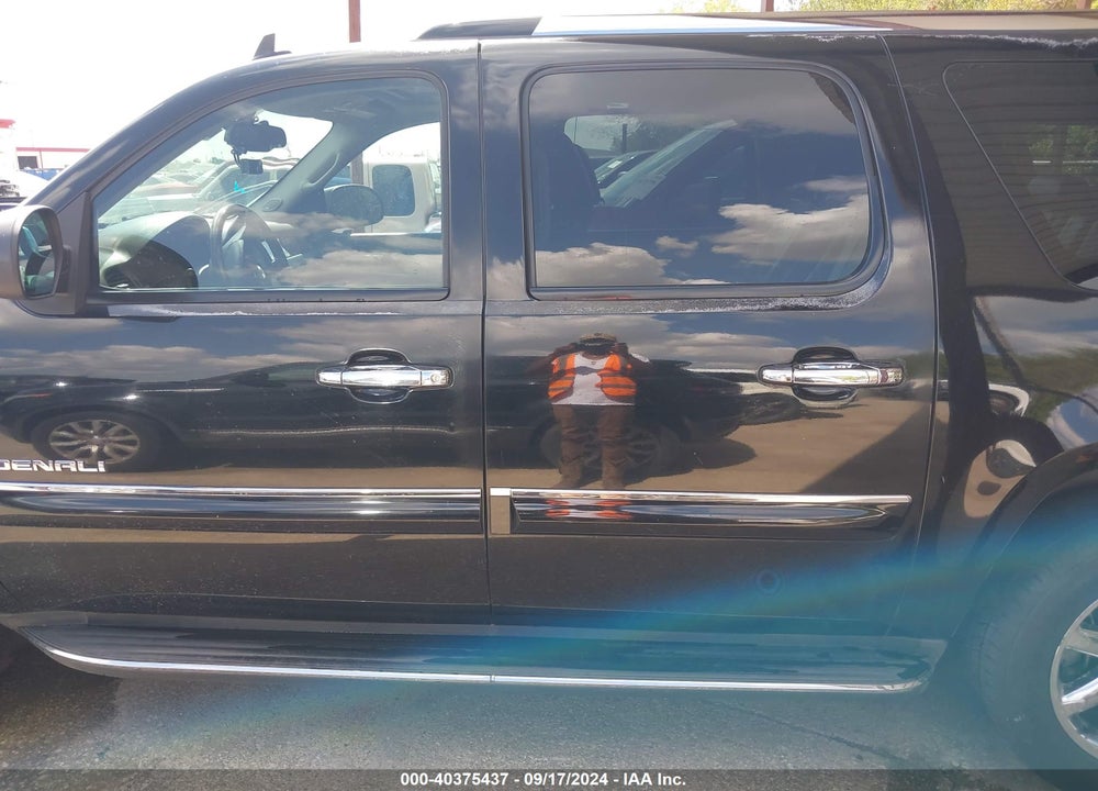 2007 GMC YUKON XL 1500 DENALI VIN: 1GKFK66837J386023