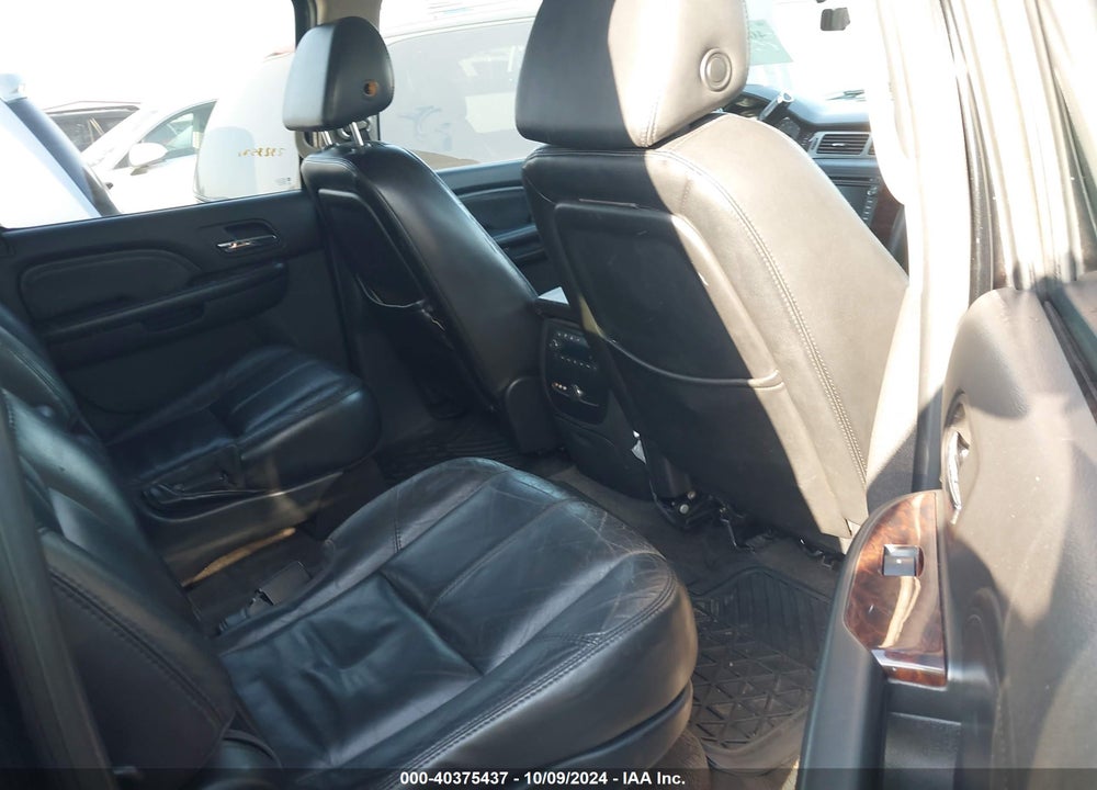 2007 GMC YUKON XL 1500 DENALI VIN: 1GKFK66837J386023