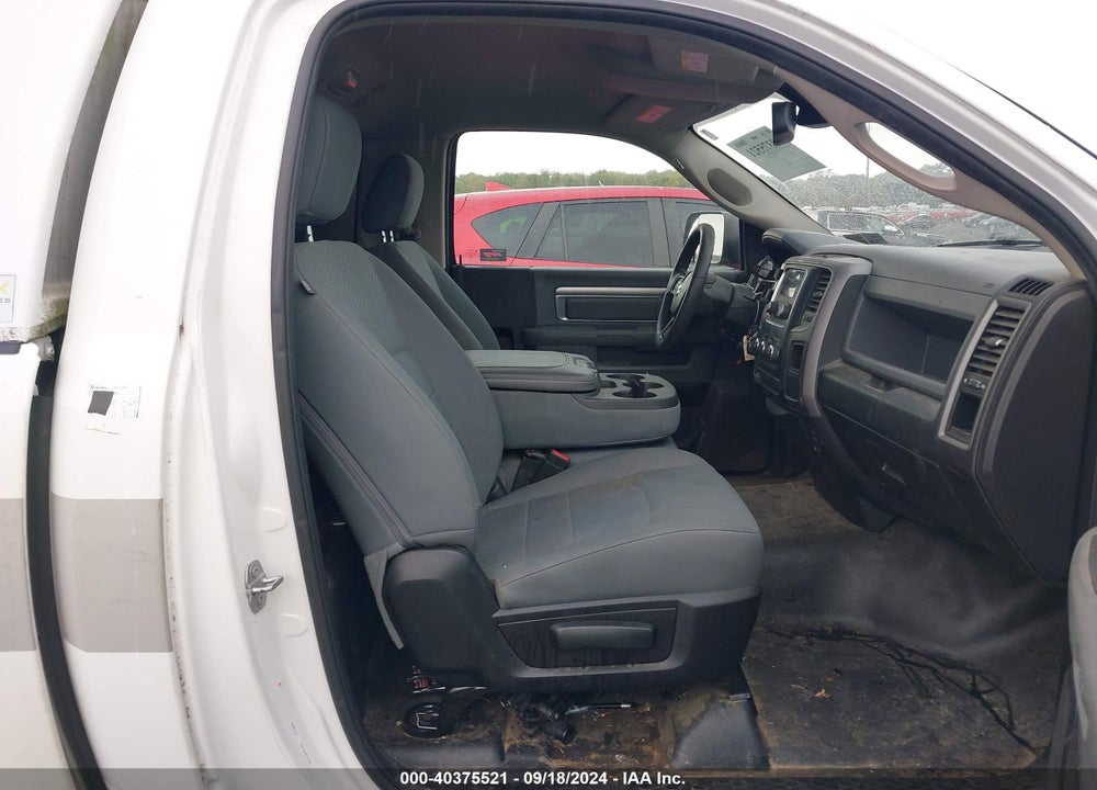 2019 RAM 1500 CLASSIC TRADESMAN REGULAR CAB 4X4 8' BOX VIN: 3C6JR7DG1KG627497