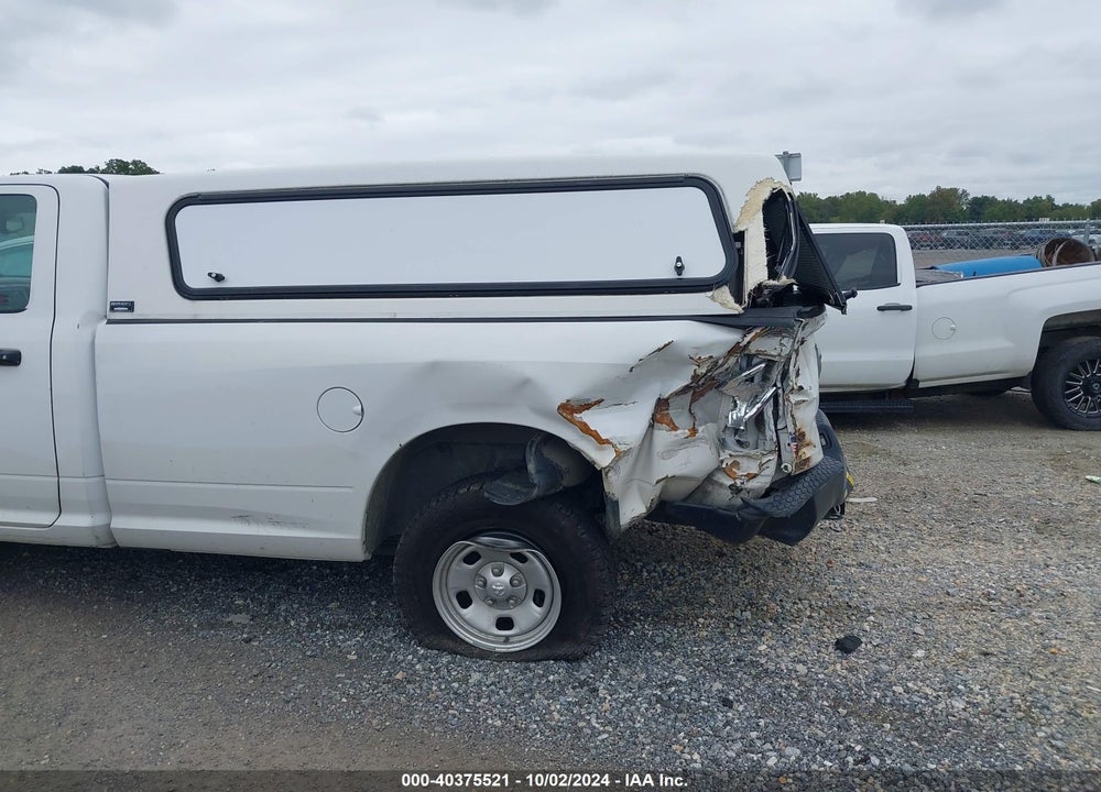 2019 RAM 1500 CLASSIC TRADESMAN REGULAR CAB 4X4 8' BOX VIN: 3C6JR7DG1KG627497